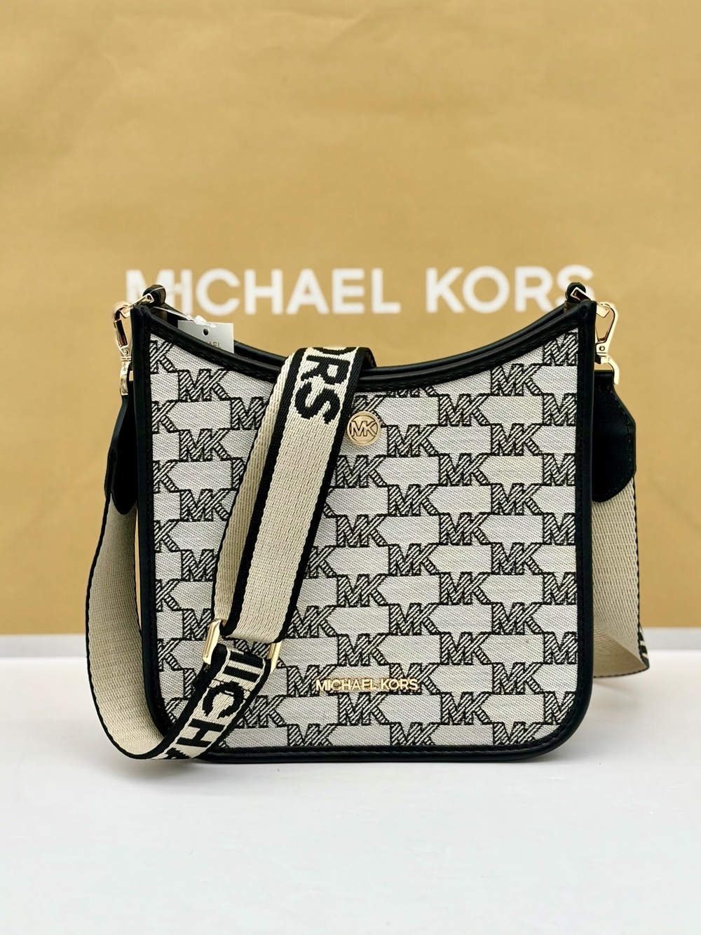 MICHAEL KORS Briley Small Logo Messenger Crossbody Bag Black Multi